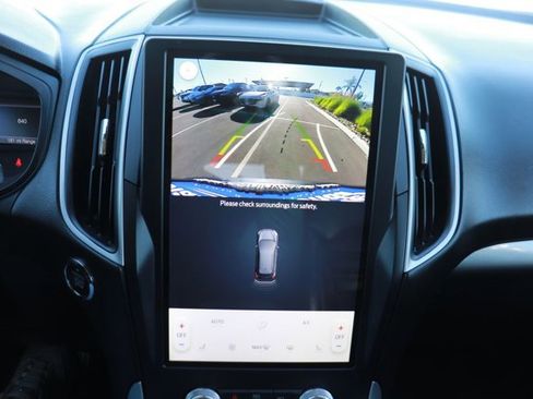 Used 2023 Ford Edge SEL image 26