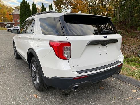 Certified 2022 Ford Explorer XLT w/ Equipment Group 202A image 6