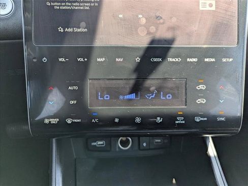 Used 2023 Hyundai Tucson Limited AWD/4WD image 20