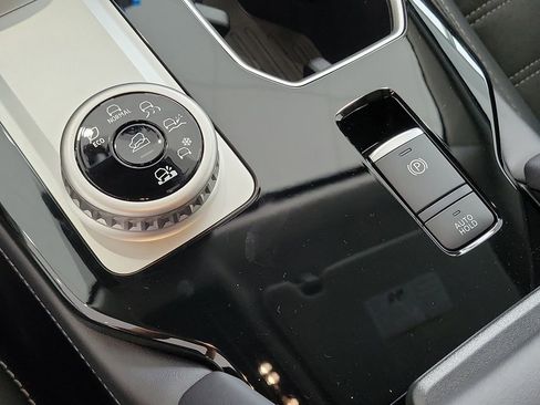 New 2026 Mitsubishi Outlander Trail Edition image 23