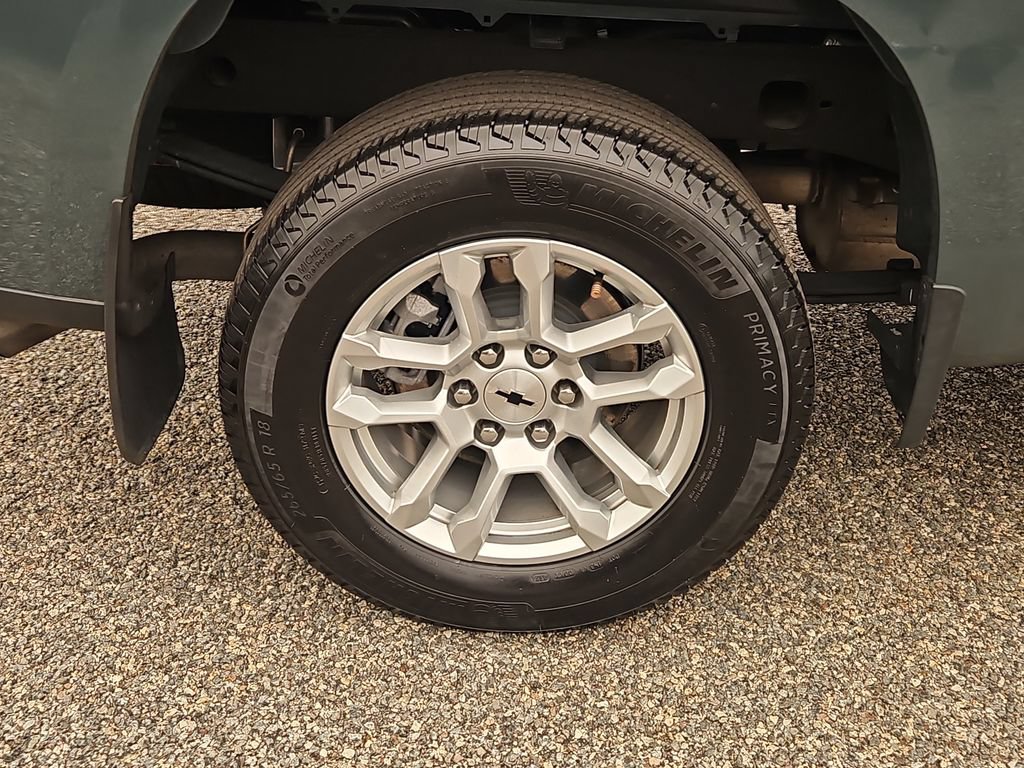 Certified 2025 Chevrolet Silverado 1500 LT AWD/4WD image 9