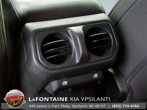 Used 2021 Jeep Wrangler Unlimited Sport image 30