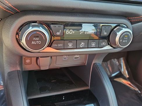 New 2025 Nissan Versa SR w/ Trunk Package FWD image 22