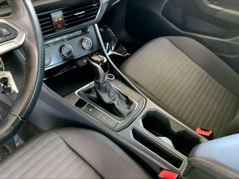 Used 2024 Volkswagen Jetta S FWD image 17