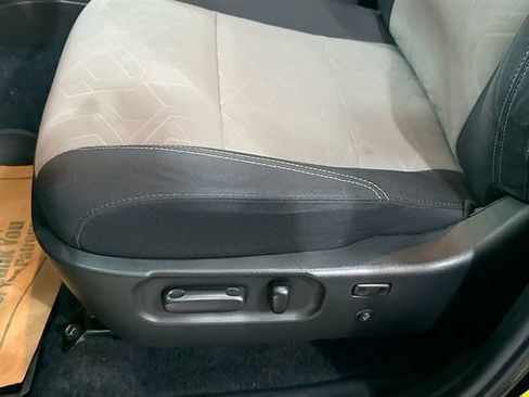 Used 2023 Toyota Tacoma TRD Sport w/ Advanced Technology Package image 20