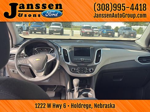 Used 2024 Chevrolet Equinox LT FWD image 16