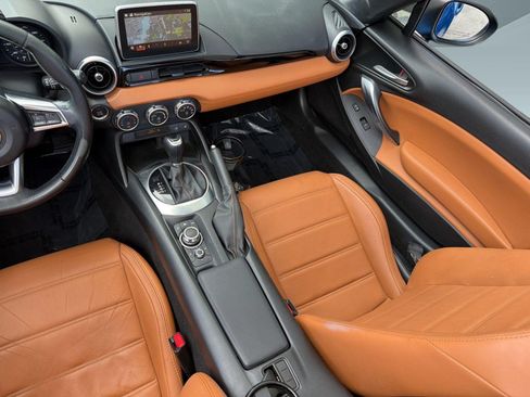 Used 2017 FIAT 124 Spider Lusso RWD image 30
