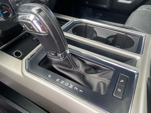 Used 2015 Ford F150 Lariat w/ Equipment Group 502A Luxury AWD/4WD image 22