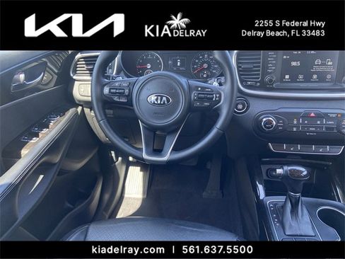 Used 2017 Kia Sorento EX image 12