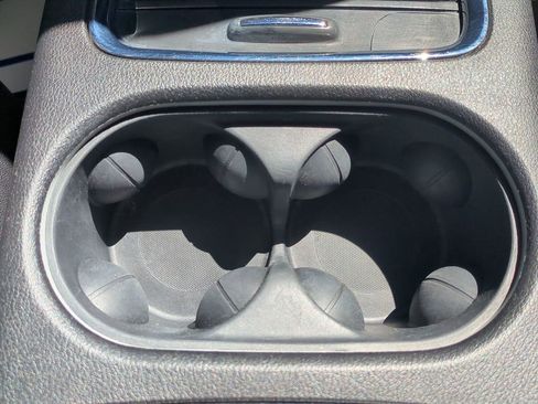 Used 2014 Dodge Grand Caravan SXT image 18