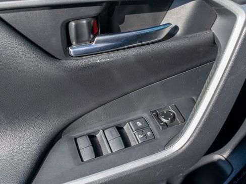 Used 2019 Toyota RAV4 XSE image 16