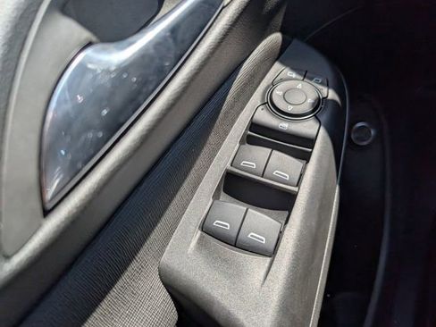 Used 2025 Buick Envista Avenir FWD image 37