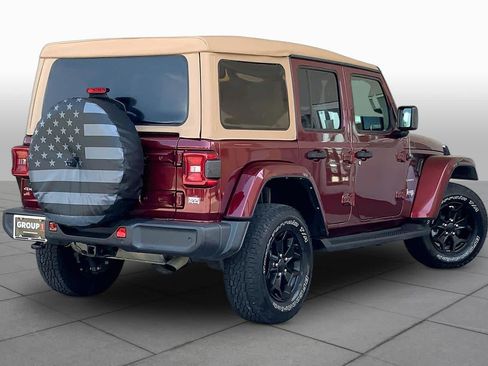 Used 2021 Jeep Wrangler Unlimited Sahara w/ Cold Weather Group AWD/4WD image 13