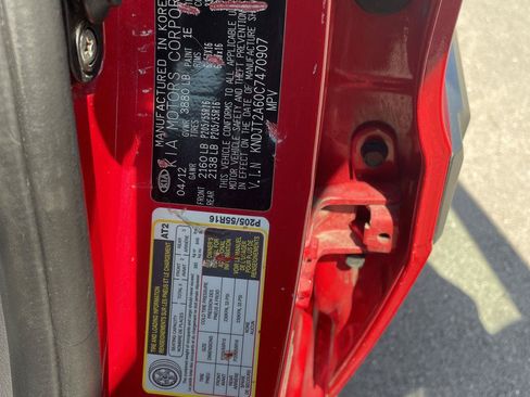 Used 2012 Kia Soul + FWD image 19