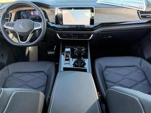 New 2026 Volkswagen Atlas SE image 7