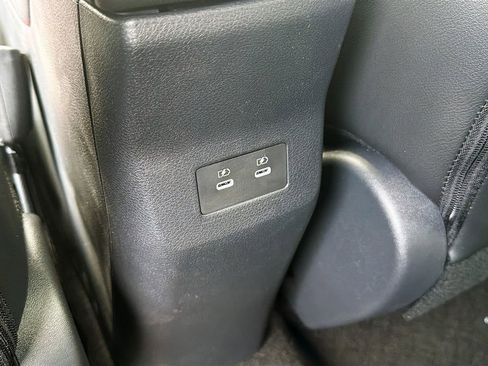 New 2026 Nissan Kicks SR image 23