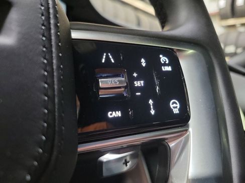 New 2026 Land Rover Range Rover SE AWD/4WD image 16