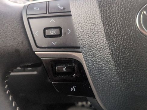 Certified 2025 Toyota Camry SE image 17