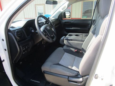 Used 2017 Toyota Tundra SR RWD image 12