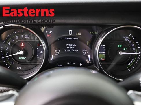 Used 2023 Jeep Wrangler Unlimited Sahara w/ Cold Weather Group image 18