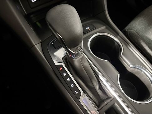 Used 2023 Chevrolet Equinox LT image 17