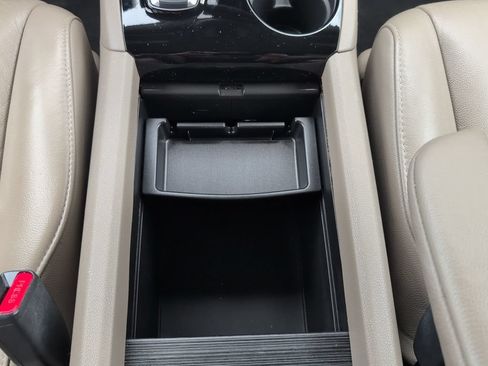 Used 2017 Honda Pilot Touring image 30