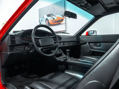 Used 1986 Porsche 944 Turbo image 35