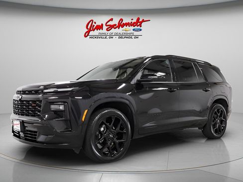 Used 2026 Chevrolet Traverse RS w/ LPO, Floor Liner Package AWD/4WD image 3