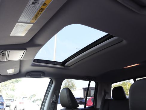 Used 2019 Honda Ridgeline RTL image 8