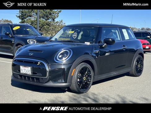 Used 2024 MINI Cooper SE image 1