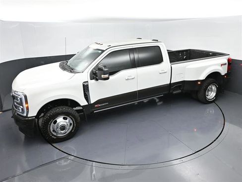 Used 2025 Ford F350 King Ranch AWD/4WD image 39