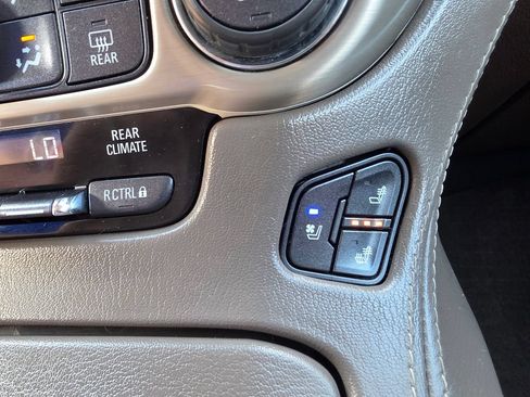 Used 2020 GMC Yukon Denali w/ Denali Ultimate Package AWD/4WD image 30