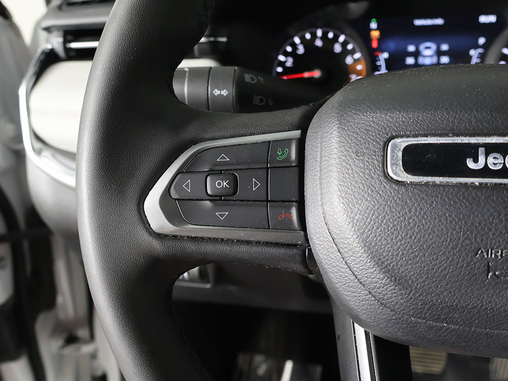 Used 2023 Jeep Compass Limited AWD/4WD image 39