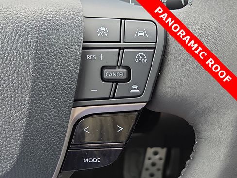 Used 2025 Toyota Camry XSE FWD image 22