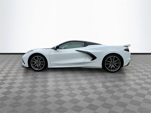 Used 2025 Chevrolet Corvette Stingray Premium Conv w/ Z51 Performance Package image 4