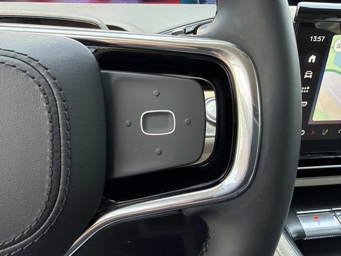 New 2026 Lincoln Nautilus Premier AWD/4WD image 30