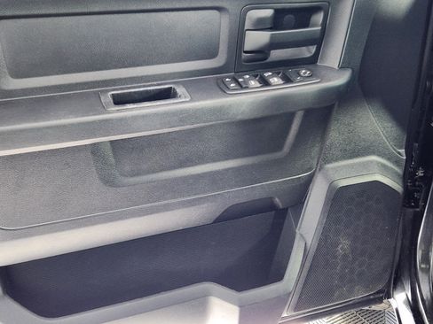 Used 2016 RAM 1500 Express w/ Black Ram 1500 Express Group image 16