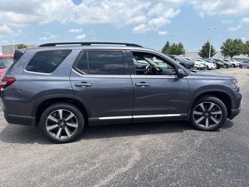 Used 2025 Honda Pilot Elite image 13