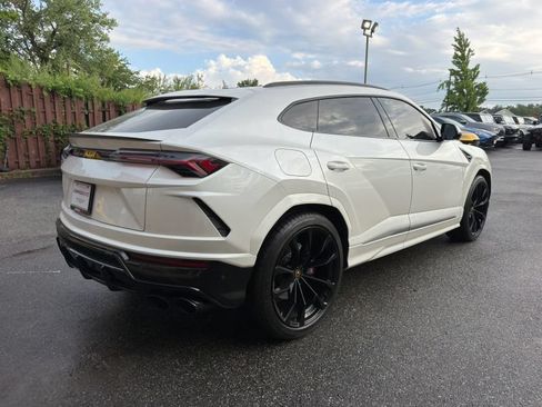 Used 2022 Lamborghini Urus AWD/4WD image 8