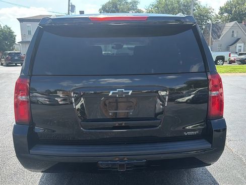 Used 2019 Chevrolet Suburban LT w/ RST Edition AWD/4WD image 6