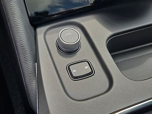 Certified 2026 Acura MDX SH-AWD image 21
