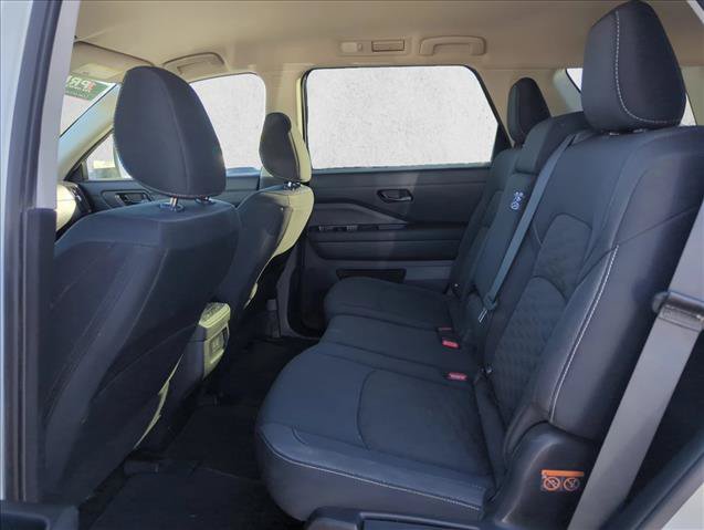 Used 2024 Nissan Pathfinder SV AWD/4WD image 19