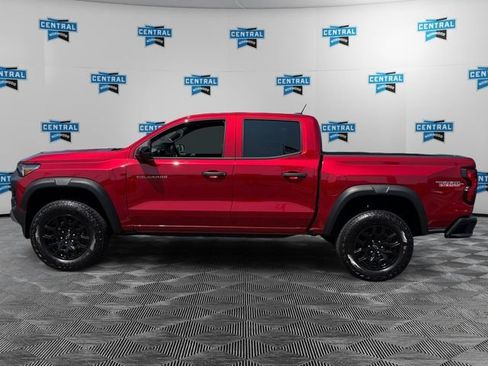 Used 2026 Chevrolet Colorado Trail Boss AWD/4WD image 2