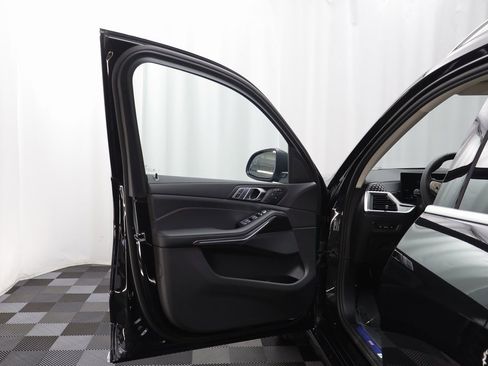 New 2026 BMW X7 xDrive40i image 5