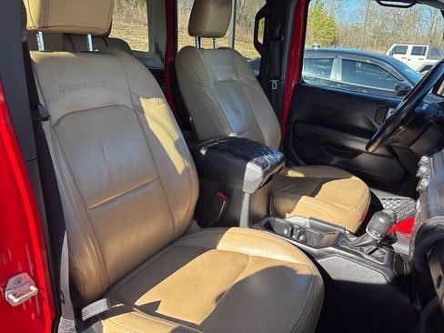 Used 2018 Jeep Wrangler Unlimited Rubicon w/ Dual Top Group image 10