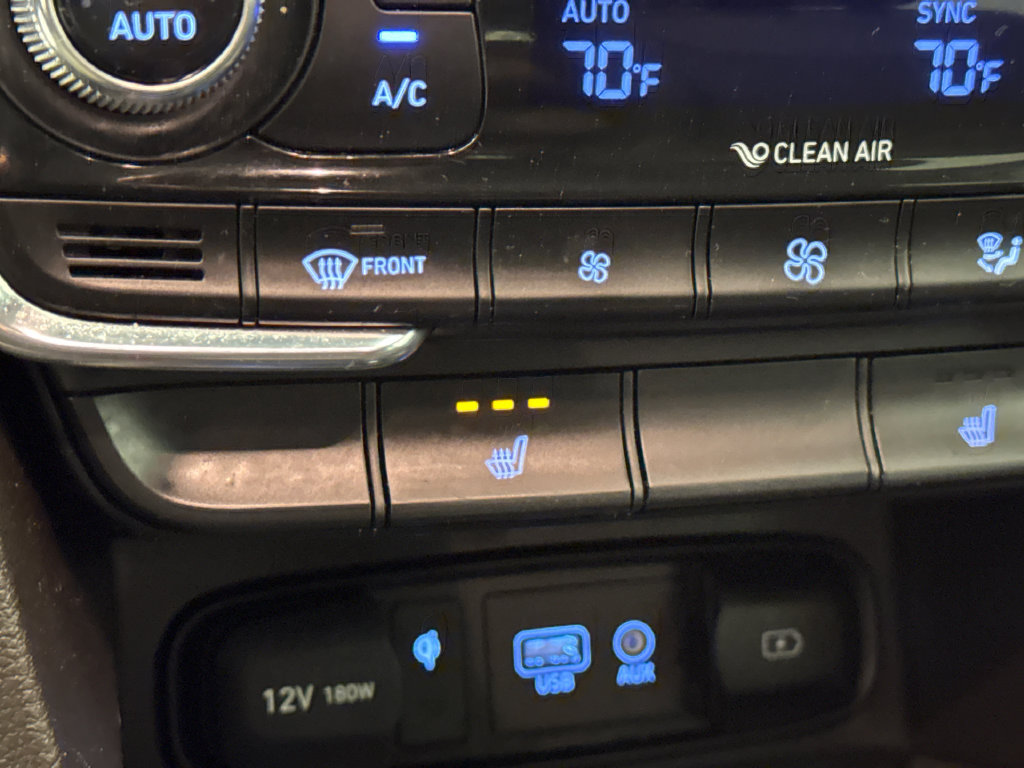 Used 2020 Hyundai Santa Fe SEL w/ Convenience Package AWD/4WD image 26