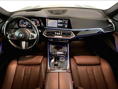 Used 2021 BMW X5 xDrive40i w/ M Sport Package image 17