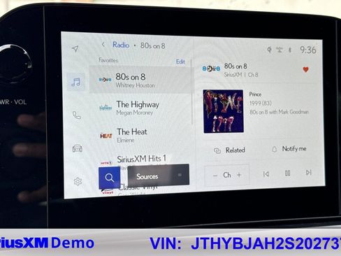 Certified 2025 Lexus UX 300h FWD w/ Accessory Package (Z2) image 36