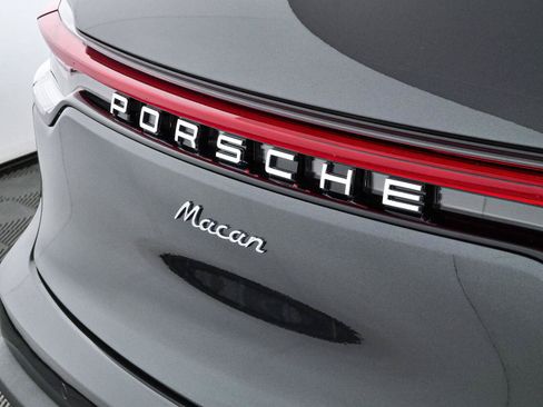 New 2026 Porsche Macan Turbo AWD/4WD image 36