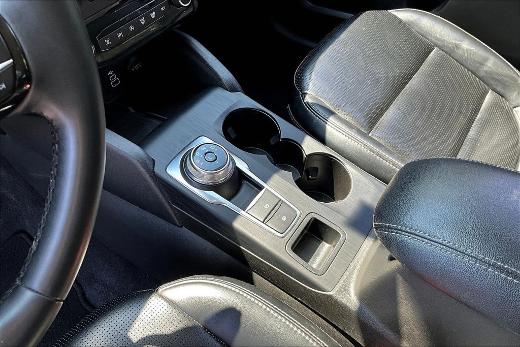 Used 2024 Ford Escape Platinum AWD/4WD image 18